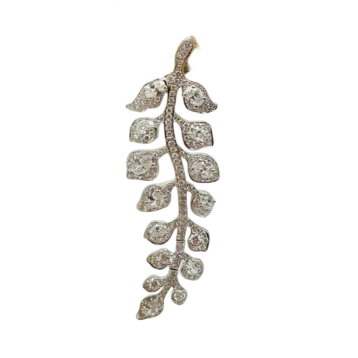 Boucles d'oreilles Pendantes en or blanc et diamants - Castafiore