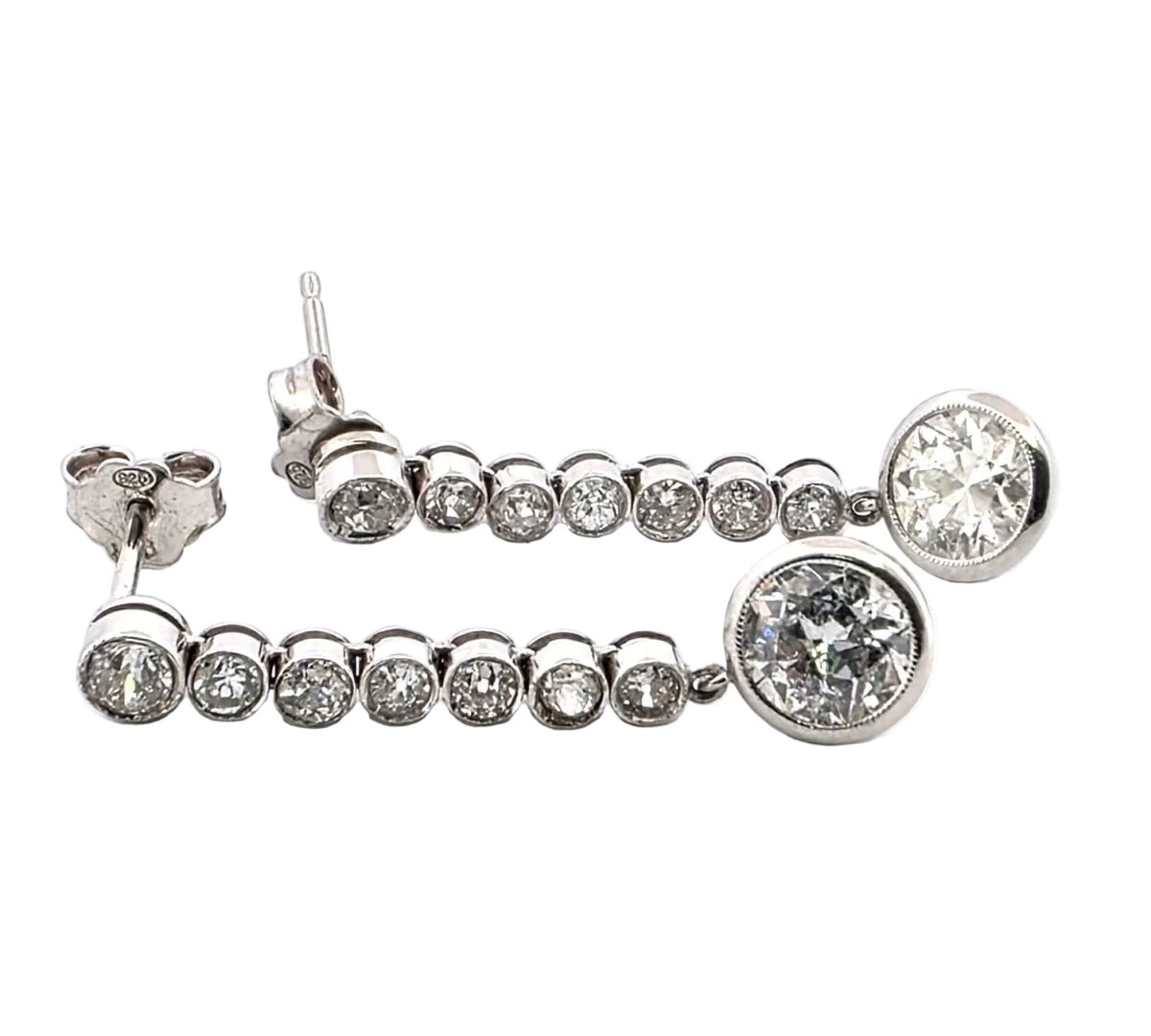 Boucles d'oreilles Pendantes en or blanc et diamants - Castafiore