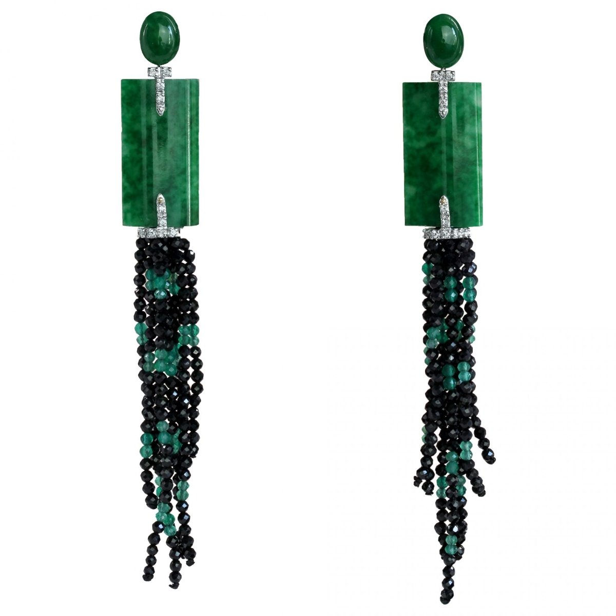 Boucles d'oreilles Pendantes en or blanc, jade, spinelles, émeraudes et diamants - Castafiore