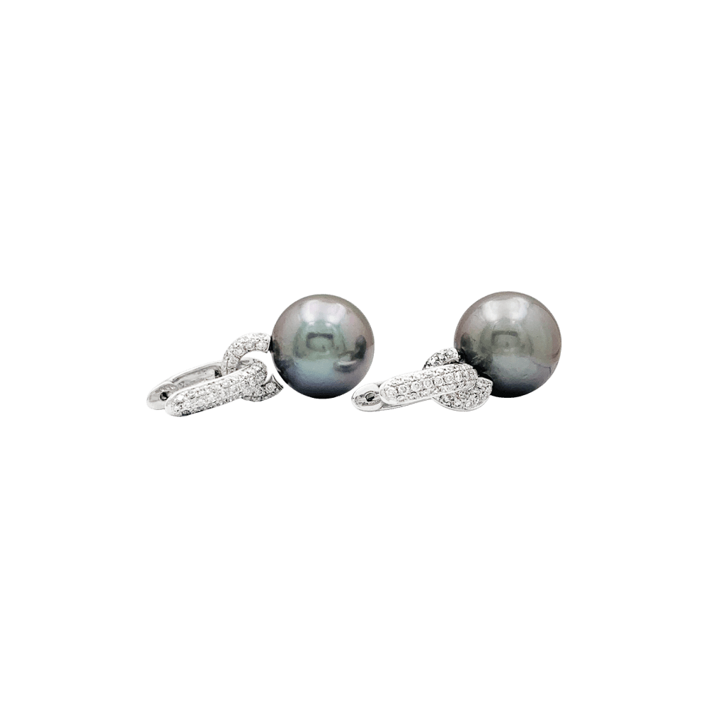 Earrings Tahitian pearls and diamonds.