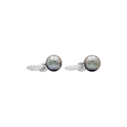 Earrings Tahitian pearls and diamonds.
