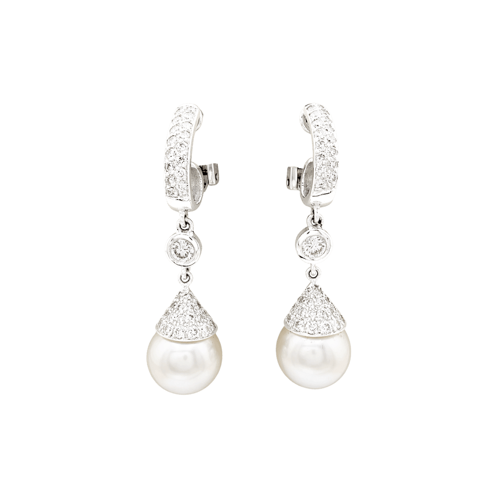 Earrings pending white gold, diamonds and pearls.