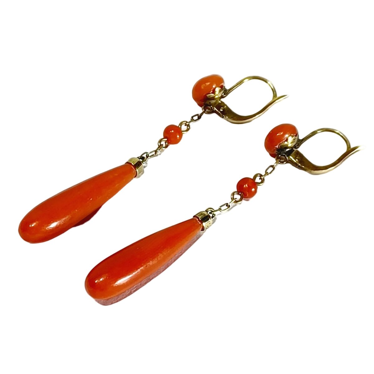 Boucles d'oreilles Pendantes en or jaune et corail - Castafiore