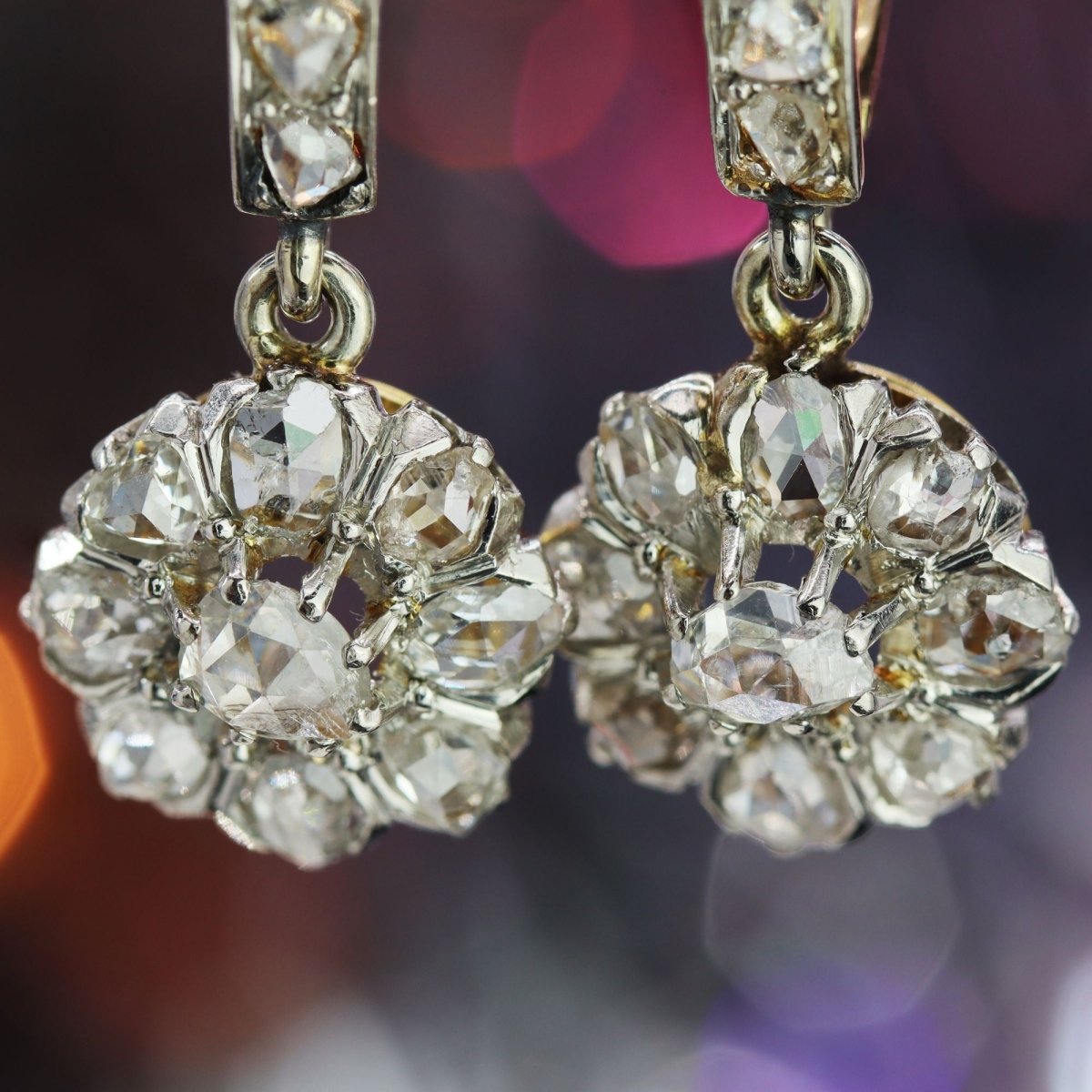 Boucles d'oreilles pendantes en or jaune et platine avec diamants - Castafiore