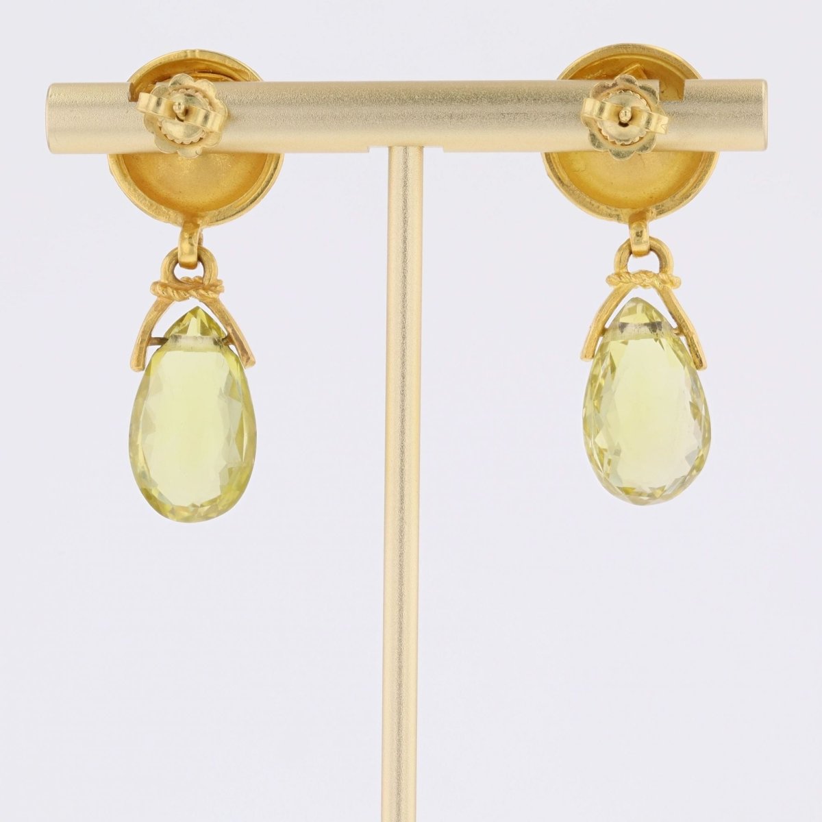 Earrings matte gold and faceted lemon quartz
