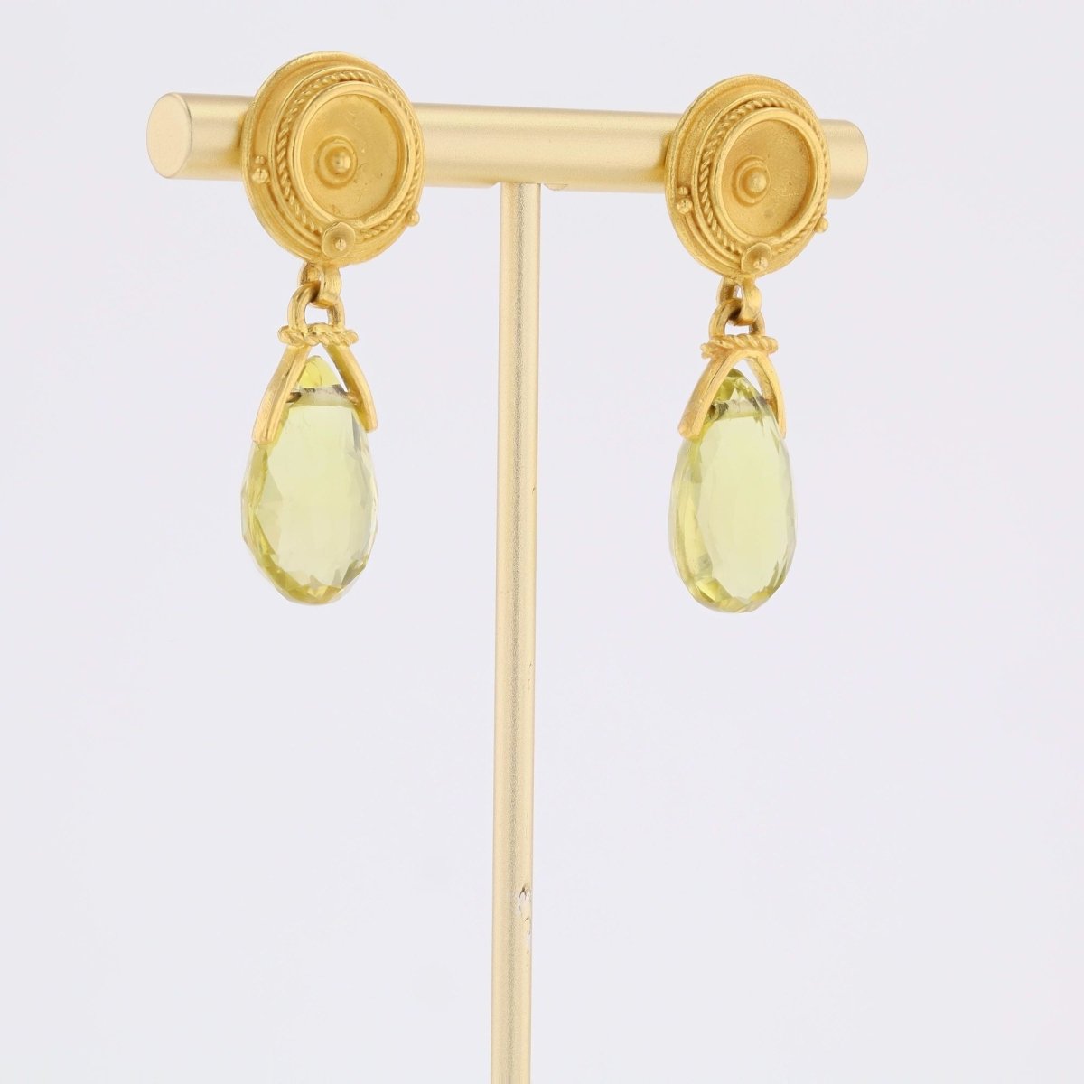 Earrings matte gold and faceted lemon quartz