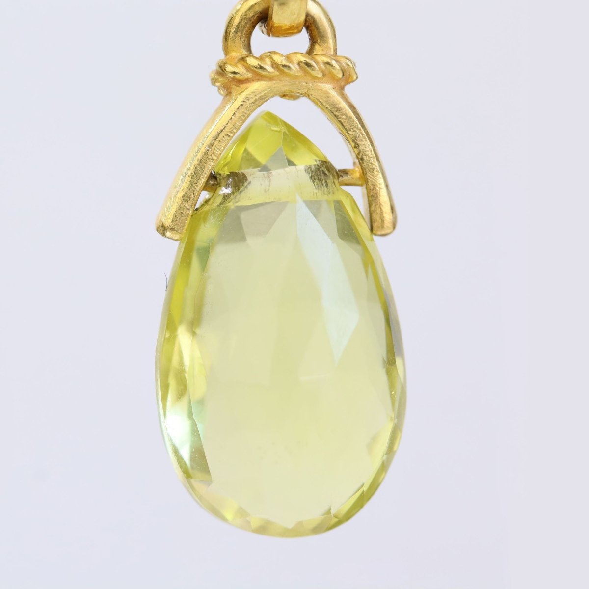 Earrings matte gold and faceted lemon quartz
