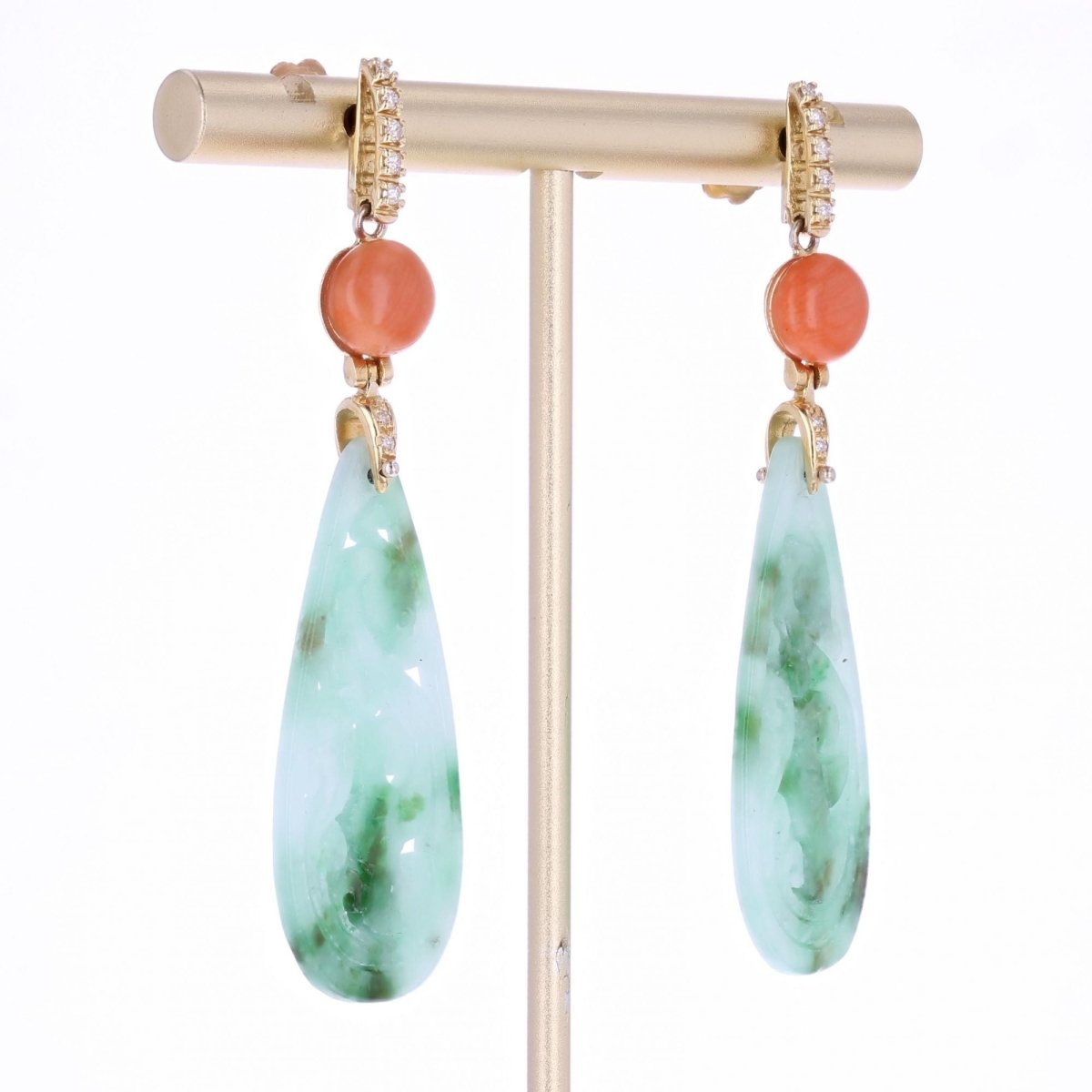 Boucles d'oreilles Pendantes en or jaune, jade, corail et diamants - Castafiore