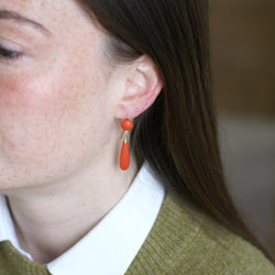 Boucles d'oreilles Pendantes en or jaune, perles et corail - Castafiore