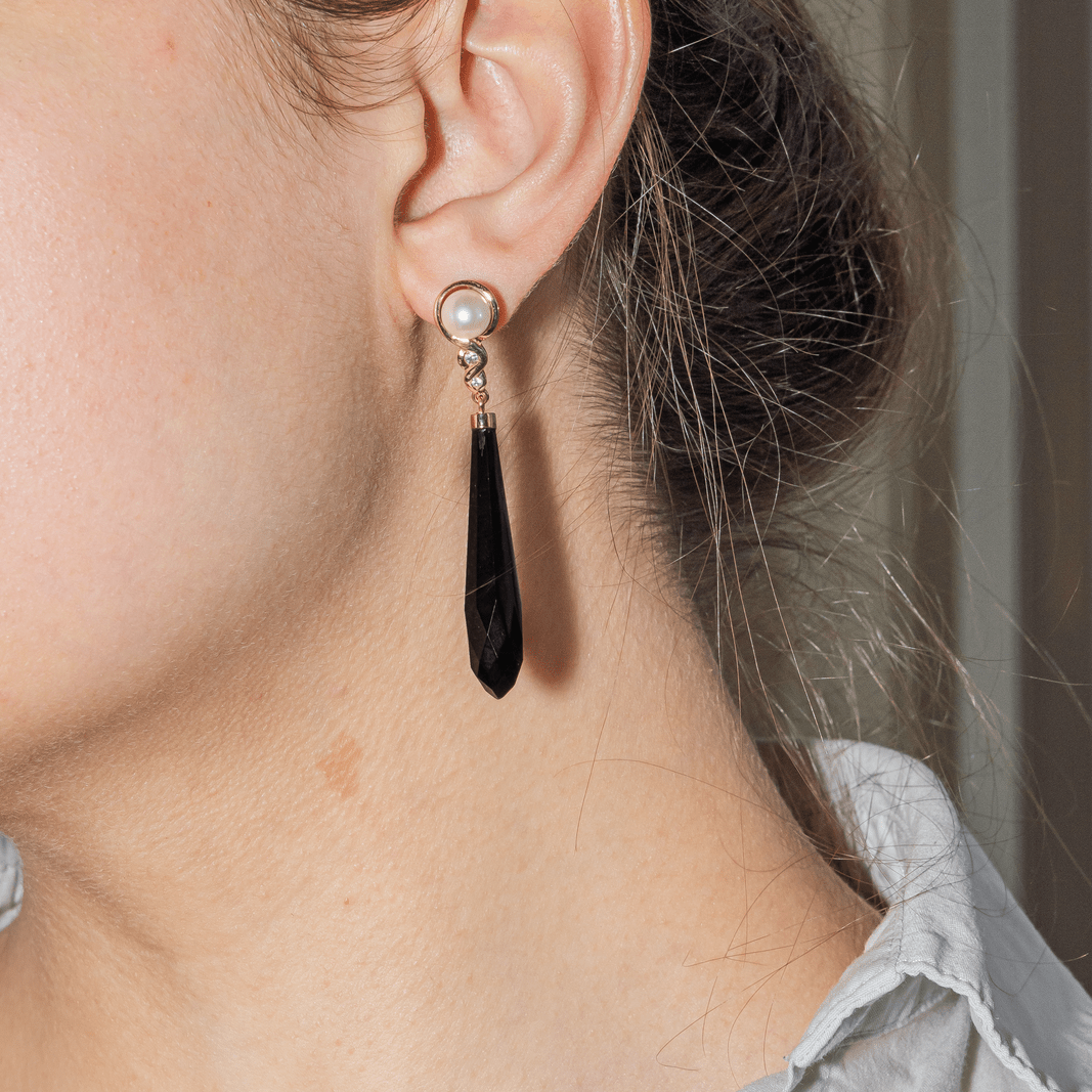 Boucles d'oreilles Pendantes en or jaune, perles, onyx et diamants - Castafiore