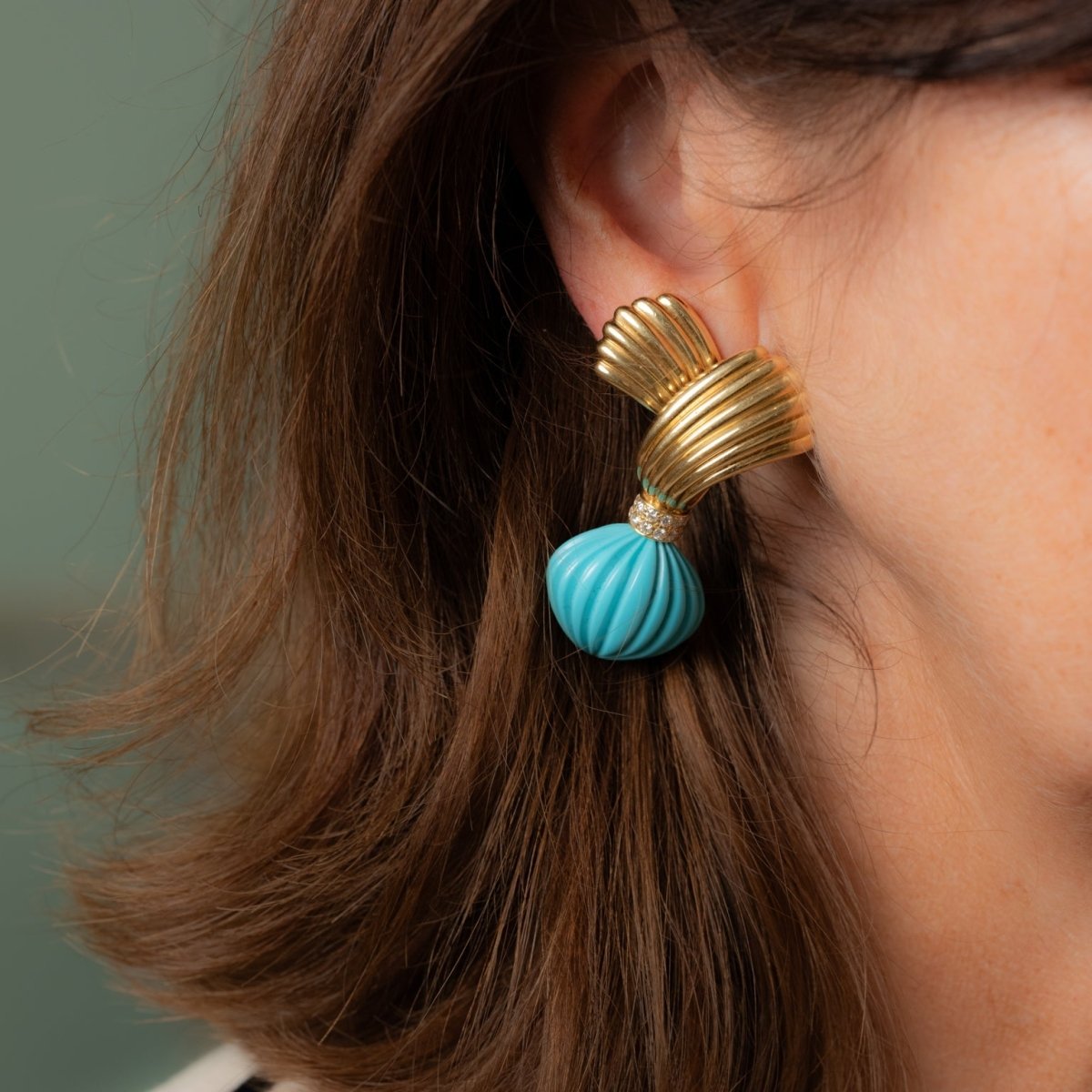 Boucles d'oreilles Pendantes en or jaune, turquoises et diamants - Castafiore