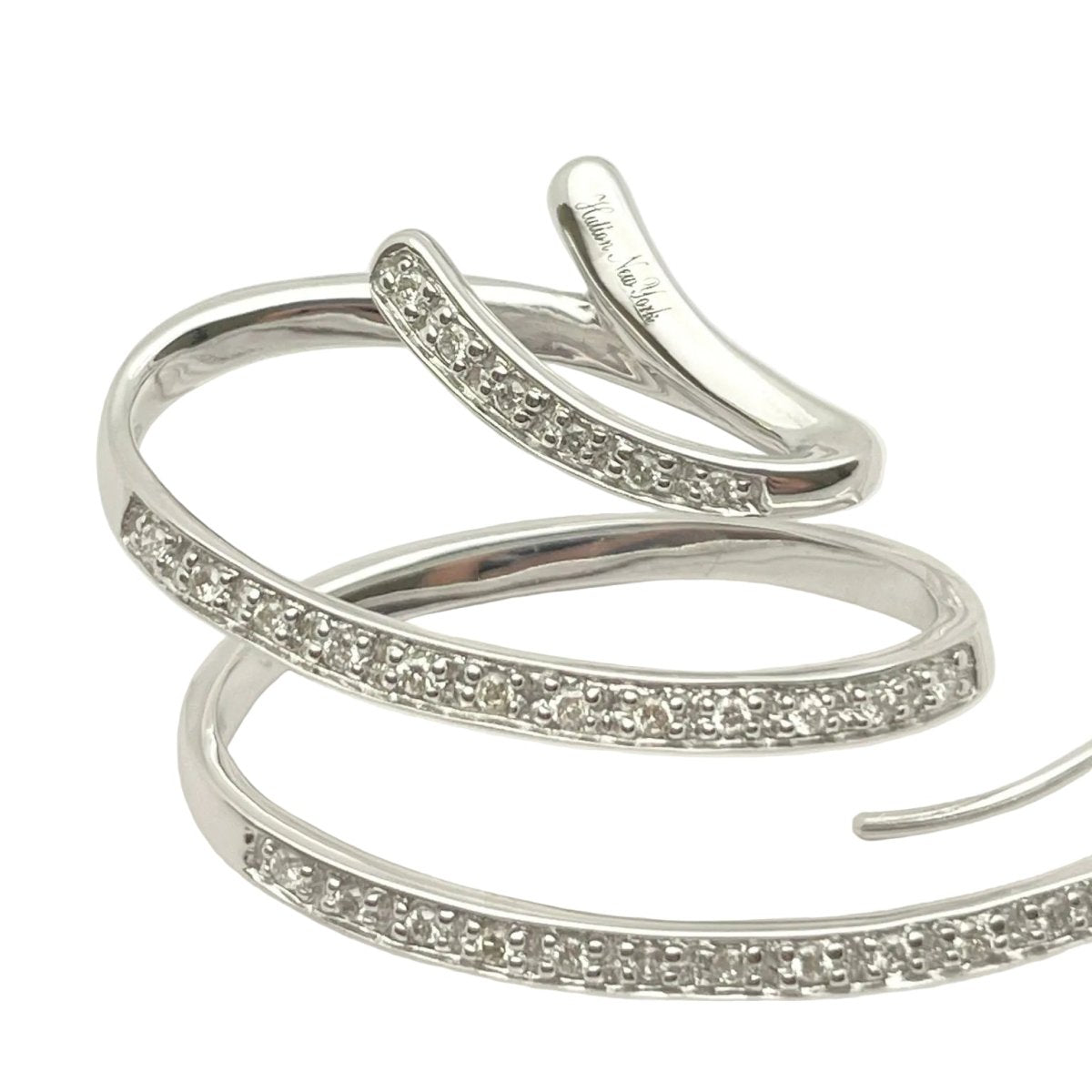 Boucles d'oreilles Pendantes HUTTON NEW YORK en or blanc et diamants - Castafiore