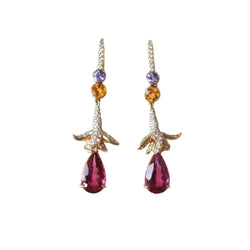 Boucles d'oreilles Pendantes LORENZ BAÜMER en or jaune, saphirs, héliodores, rubellites et diamants - Castafiore