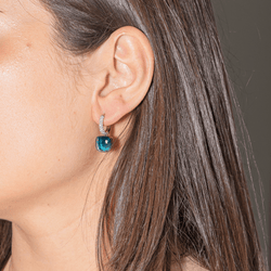 Boucles d'oreilles POMELLATO "Nudo" en or rose, topazes et diamants - Castafiore