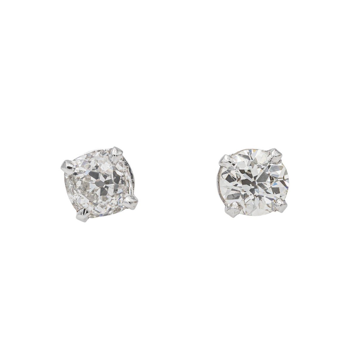 Boucles d'oreilles Puces en or blanc et diamant - Castafiore