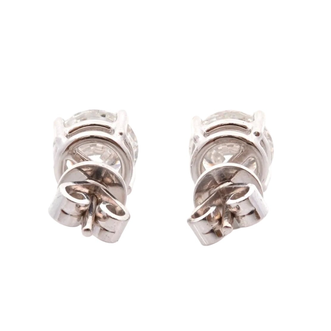 Ear chips diamonds 1.30cts and 1.31cts