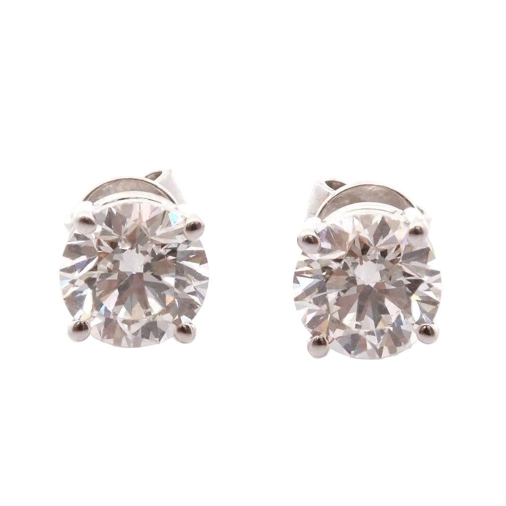 Ear chips diamonds 1.30cts and 1.31cts