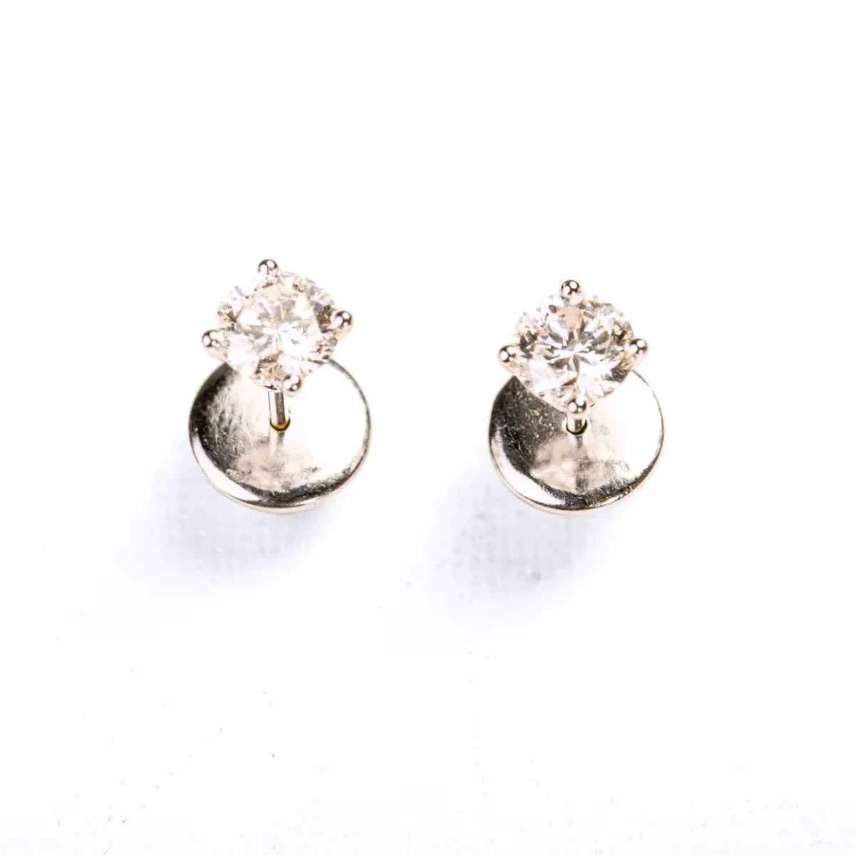 Boucles d'oreilles puces en or blanc et diamants - Castafiore