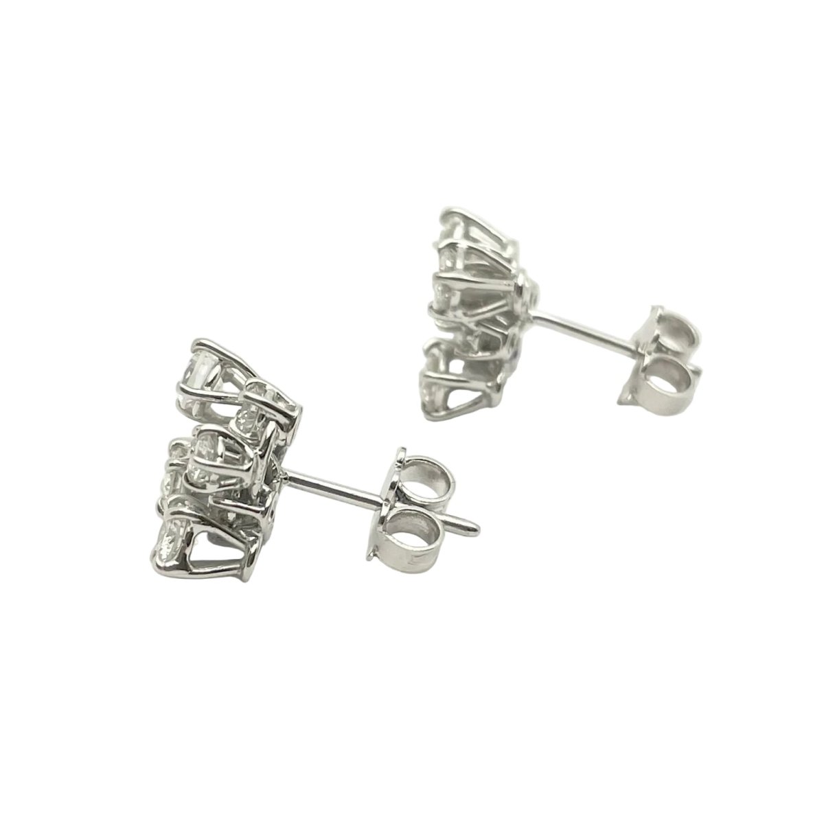 Boucles d'oreilles Puces en or blanc et diamants - Castafiore