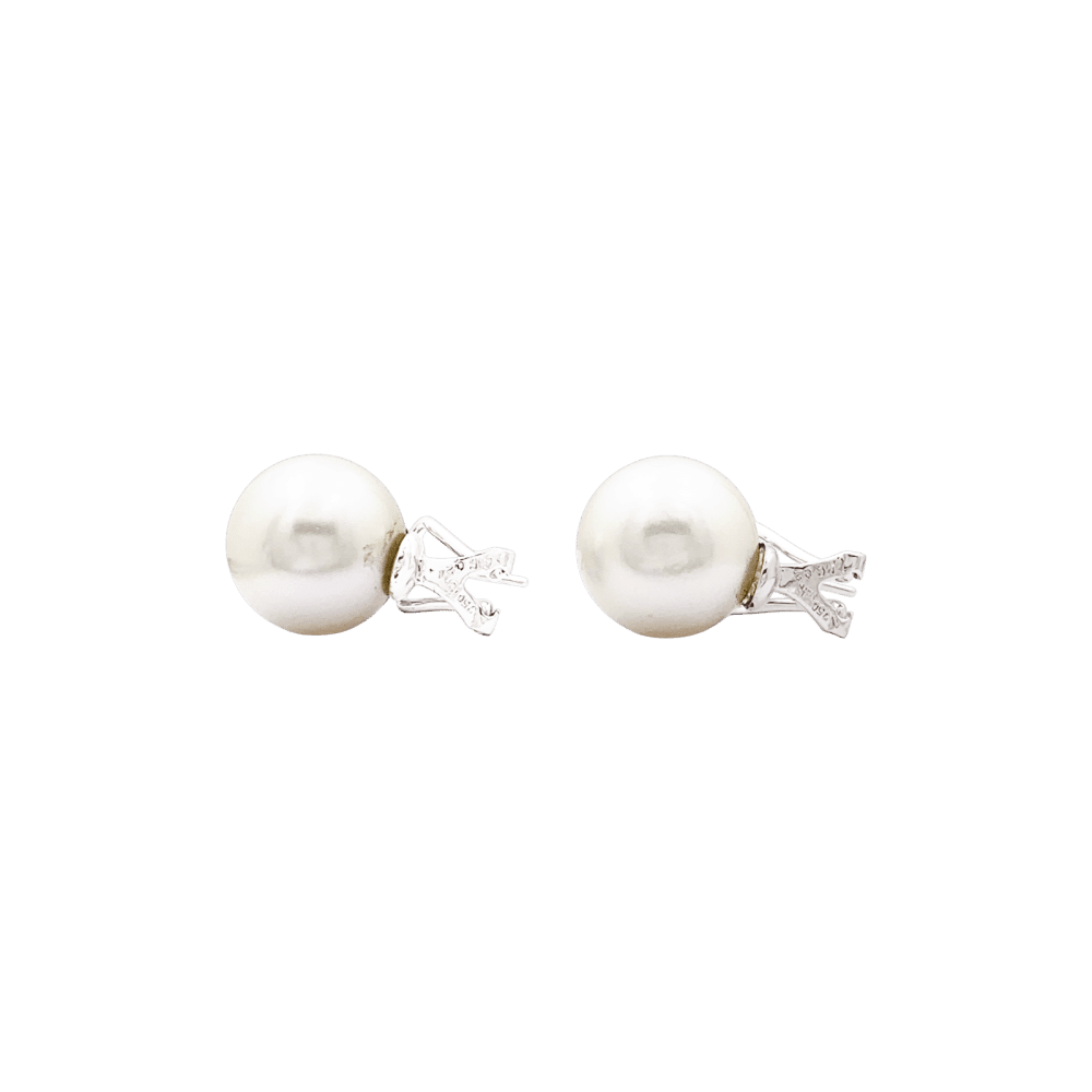Earrings beads and diamonds.