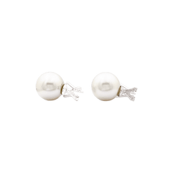Earrings beads and diamonds.