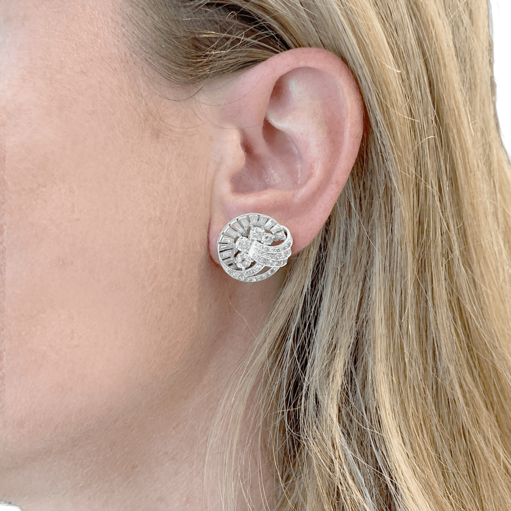 Boucles d'oreilles Puces en or blanc, platine et diamants - Castafiore