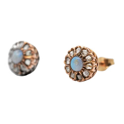 Boucles d'oreilles Puces en or jaune, opales et diamants - Castafiore
