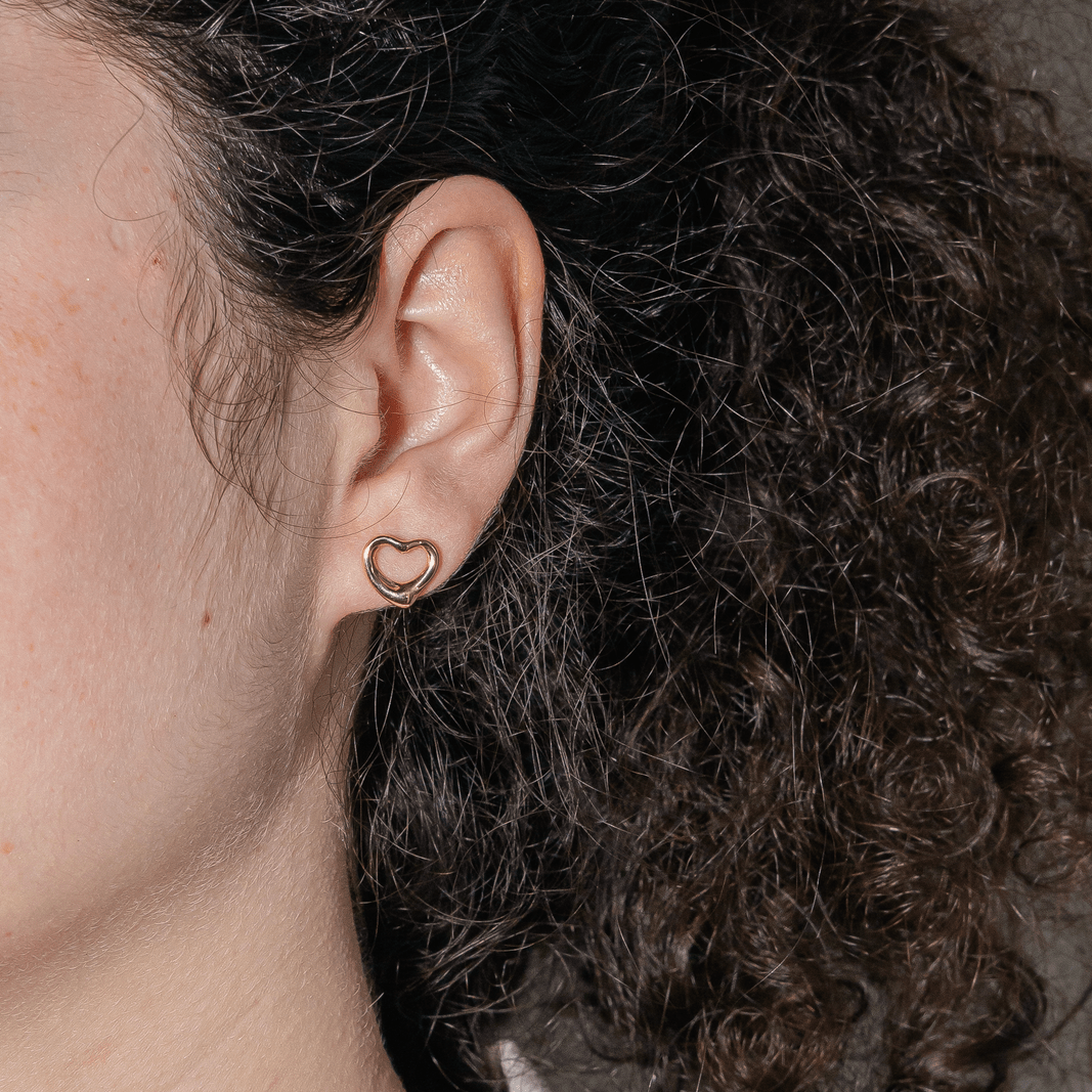 Boucles d'oreilles Puces TIFFANY & CO. "Open Heart" en or jaune - Castafiore