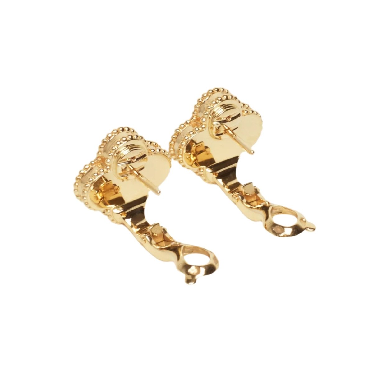 Boucles d’oreilles VAN CLEEF & ARPELS "Alhambra Guilloché" en or jaune - Castafiore