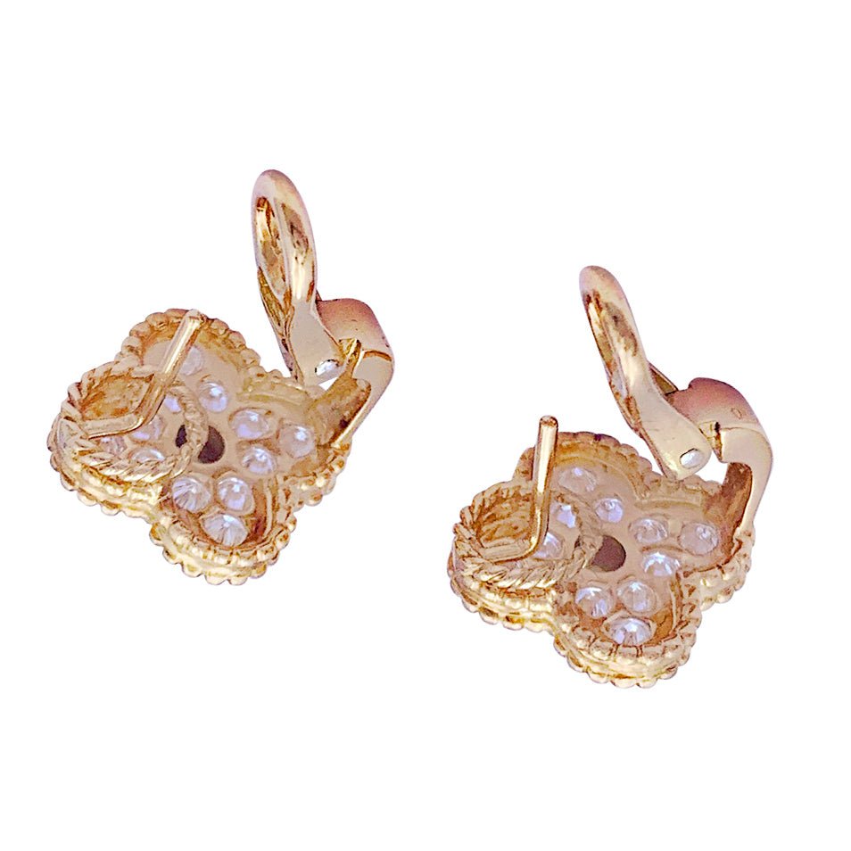 Boucles d'oreilles Van Cleef & Arpels, "Vintage Alhambra" en or jaune et diamant - Castafiore