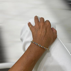 Bracelet à maillons en or rose avec saphir bleu clair et diamant CTW 14 - Castafiore