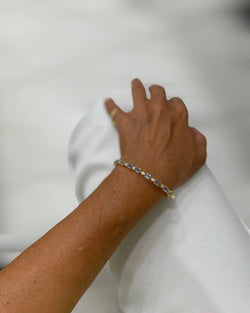 Bracelet à maillons en or rose avec saphir bleu clair et diamant CTW 14 - Castafiore