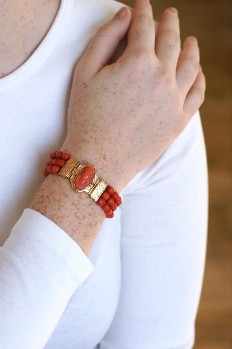 Bracelet Ancien Or Corail et Camée - Castafiore