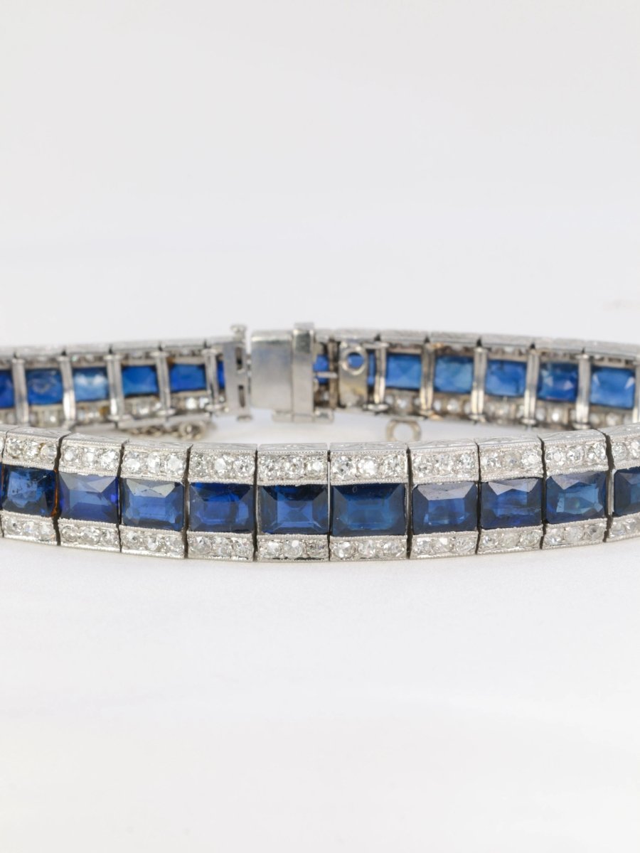 Bracelet Art - Déco en or, platine, saphirs et diamants - Castafiore
