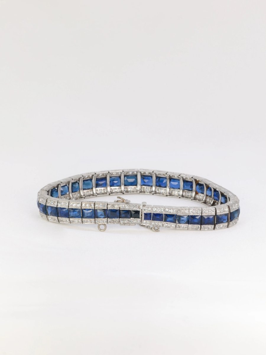 Bracelet Art - Déco en or, platine, saphirs et diamants - Castafiore