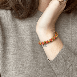 Bracelet articulé en or jaune et corail rouge - Castafiore