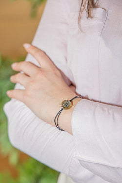 Bracelet BULGARI en or jaune et cordon - Castafiore