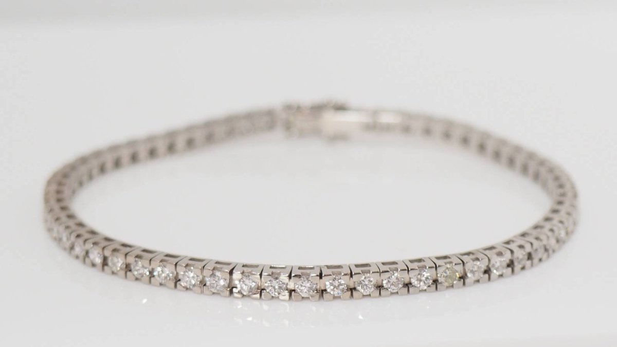 Bracelet de luxe en or blanc et diamants 3,20 carats - Castafiore