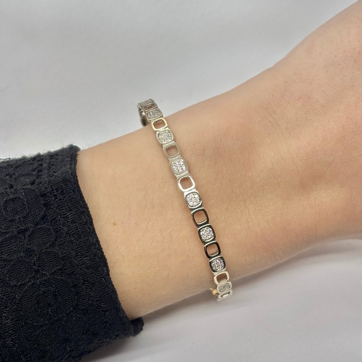 Bracelet DINH VAN "Impression" en or blanc et diamants - Castafiore