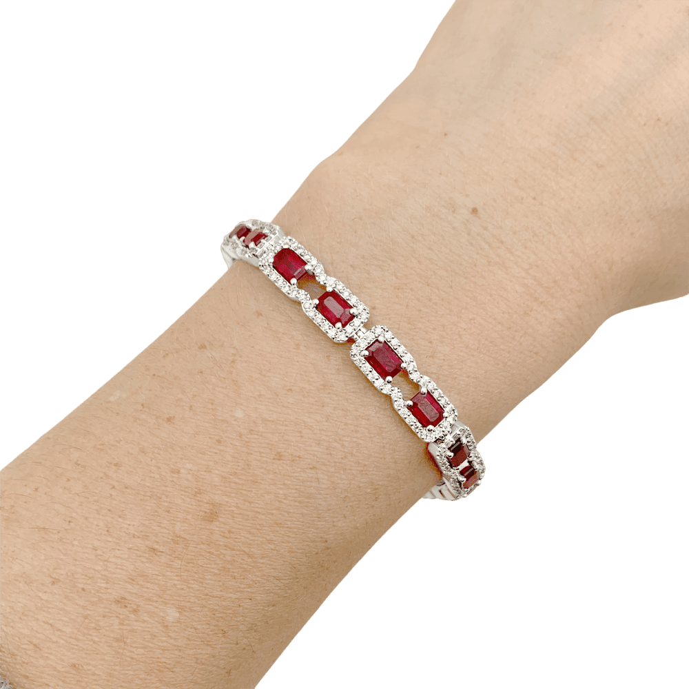 Bracelet white gold, diamonds and rubies.