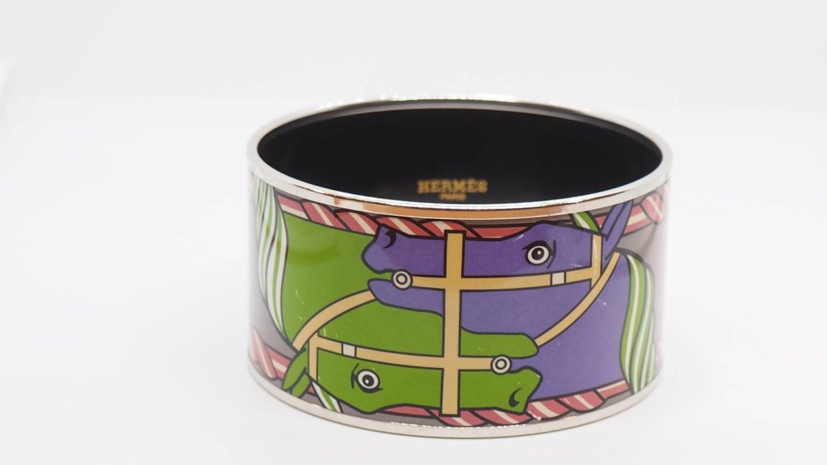 Bracelet Hermès manchette en métal argenté émaillé - Castafiore