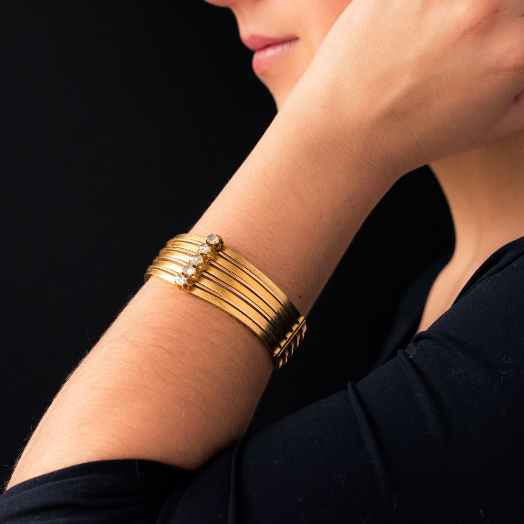 Bracelet jonc ancien or mat et diamants taillés en rose - Castafiore