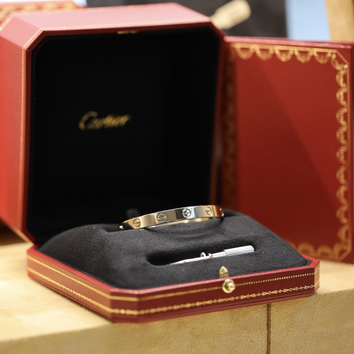 Bracelet Cartier Love Classique - 18k White Gold - Size 16 - Full Set 2006 - Revision Cartier Paris 2023