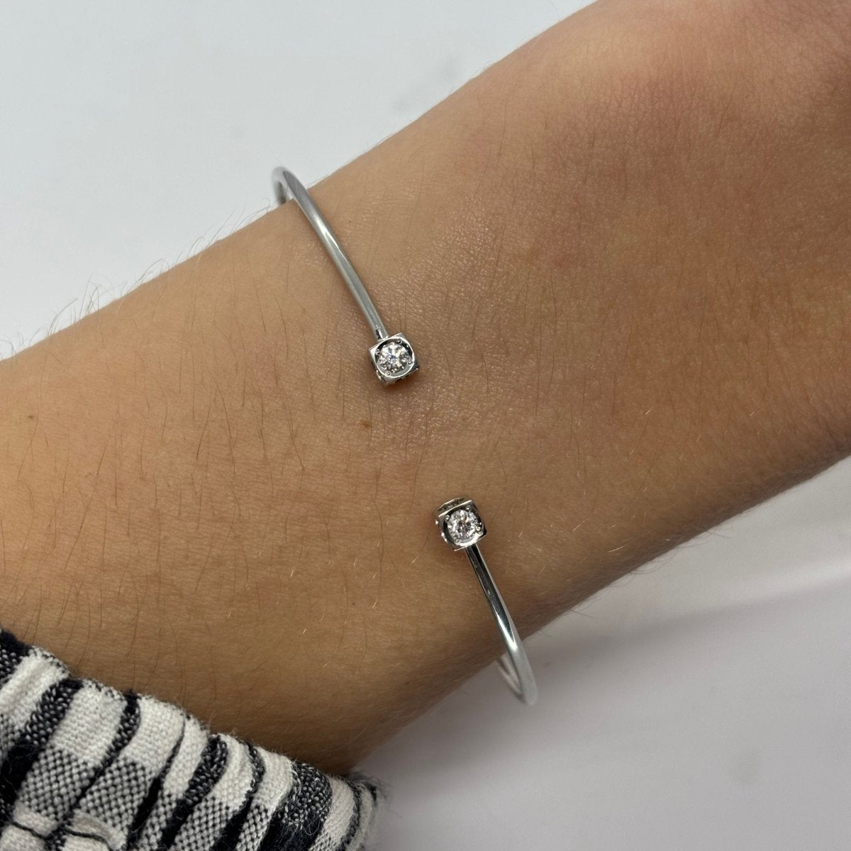 Bracelet Jonc DINH VAN "Le Cube" en or blanc et diamants - Castafiore