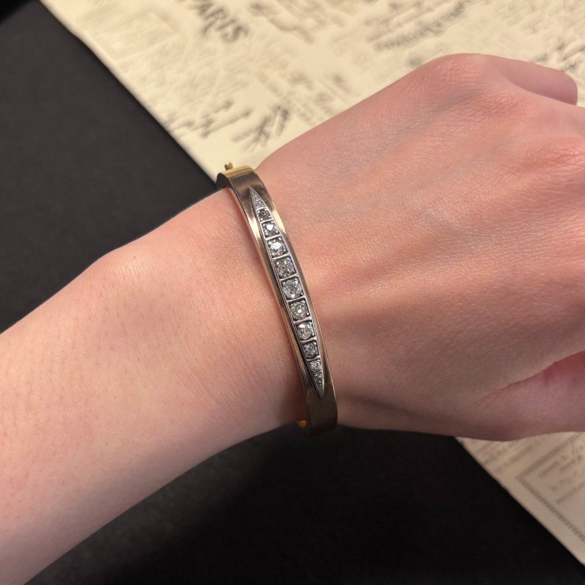 Bracelet Jonc en or jaune et diamants - Castafiore