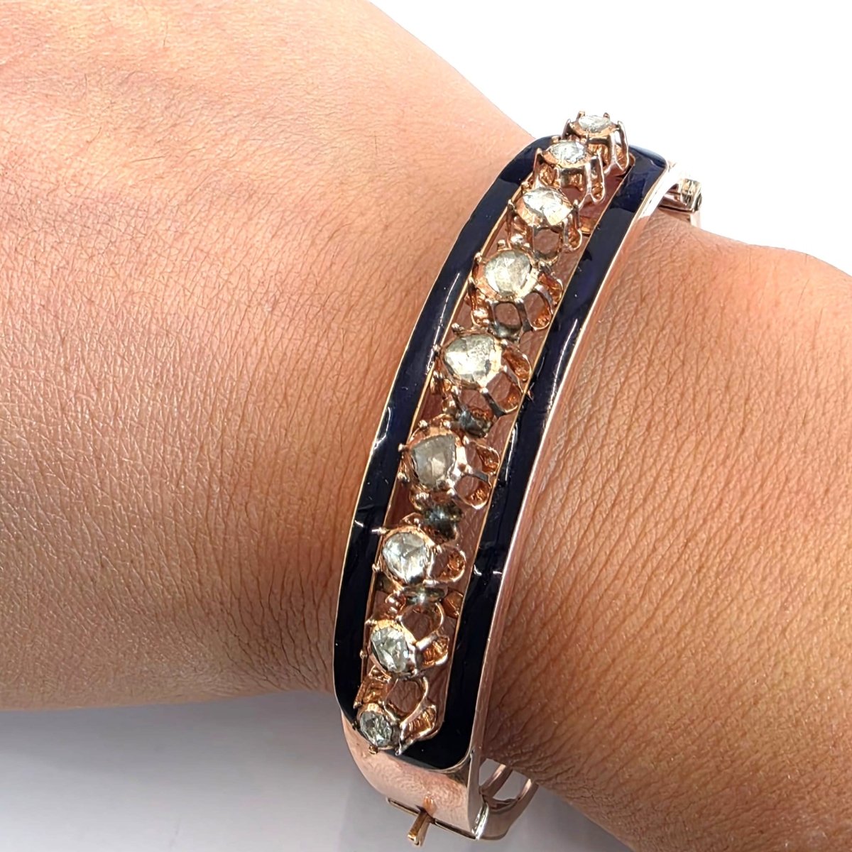 Bracelet Jonc en platine, émail et diamants - Castafiore
