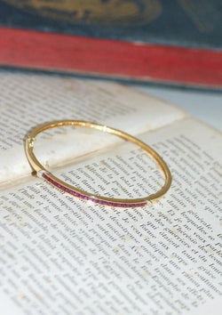 Bracelet jonc ouvrant rubis calibrés et diamants - Castafiore