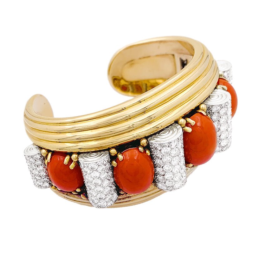 Bracelet jonc RENÉ BOIVIN en platine, or jaune, corail et diamants - Castafiore