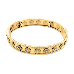 Bracelet Jonc VAN CLEEF & ARPELS "Perlée Trèfles" en or jaune et diamants - Castafiore
