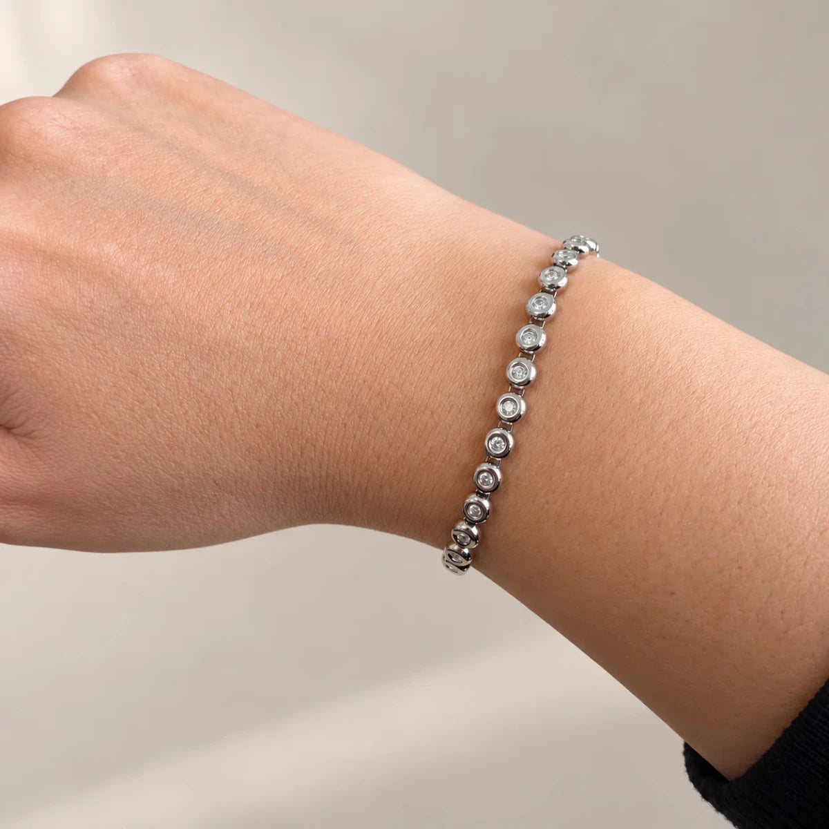Bracelet Ligne en or blanc et diamants - Castafiore